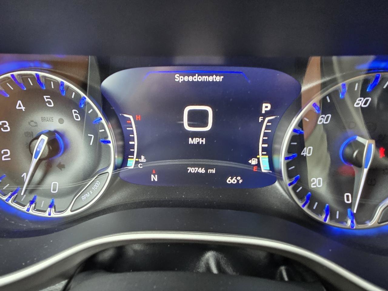 Used 2022 Chrysler Pacifica Touring-L FWD image 25