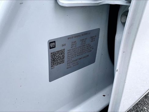Used 2022 Chevrolet Malibu LT FWD image 32