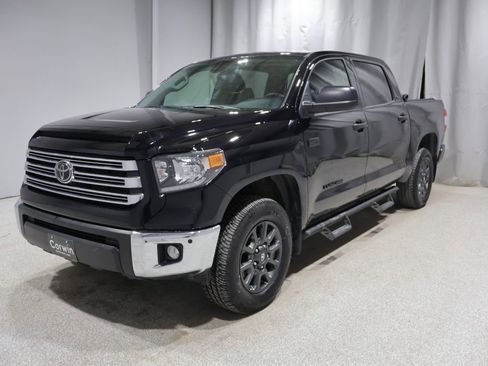 Used 2021 Toyota Tundra SR5 w/ Trail Edition image 8