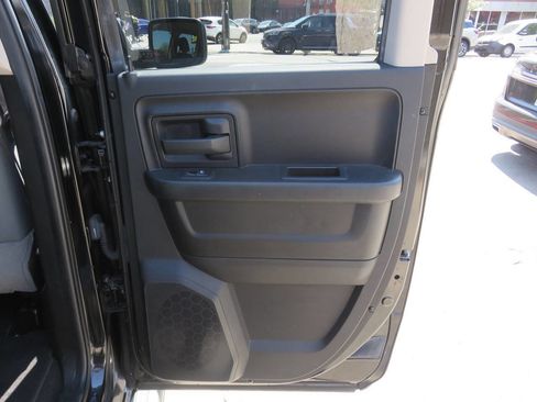 Used 2019 RAM 1500 Express w/ Express Value Package AWD/4WD image 26