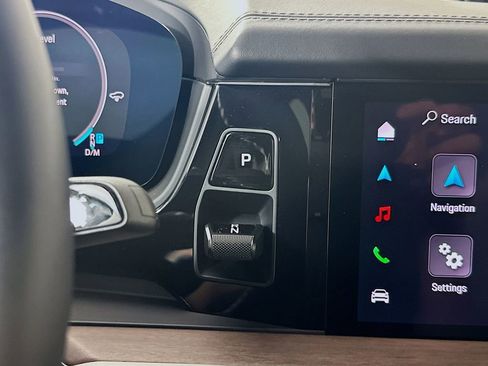 New 2025 Porsche Cayenne GTS image 18