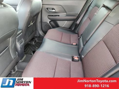 Used 2025 Nissan Kicks SR w/ SR Premium Package AWD/4WD image 31
