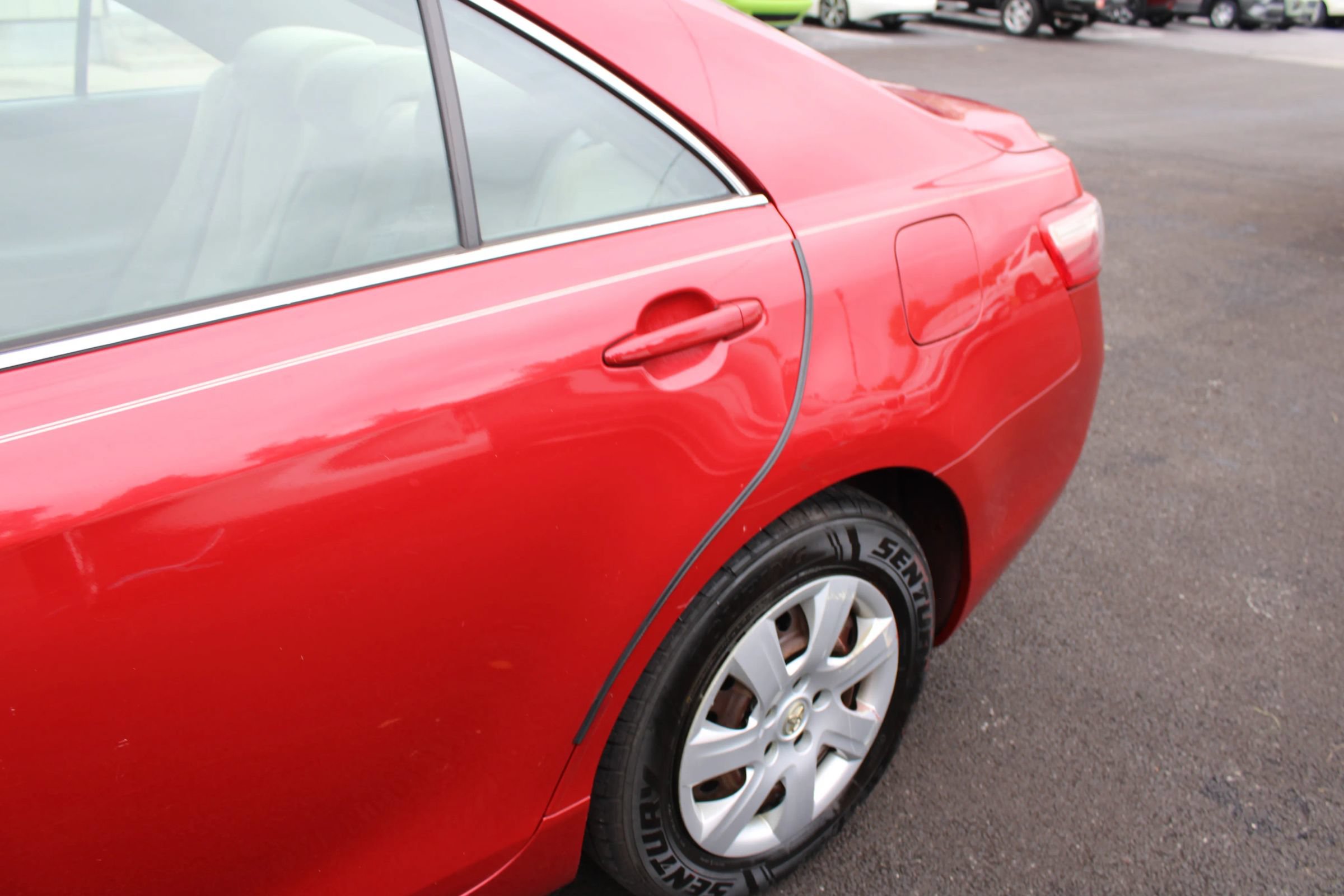 Used 2009 Toyota Camry LE FWD image 4