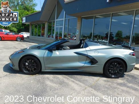 Used 2023 Chevrolet Corvette Stingray Premium Conv w/ Z51 Performance Package RWD image 2