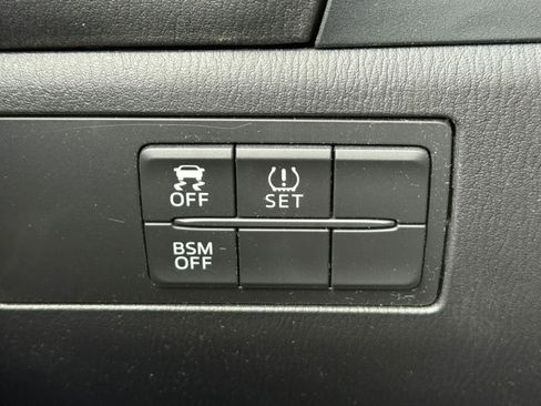 Used 2014 MAZDA MAZDA3 i Touring w/ Moonroof Package 1 image 19