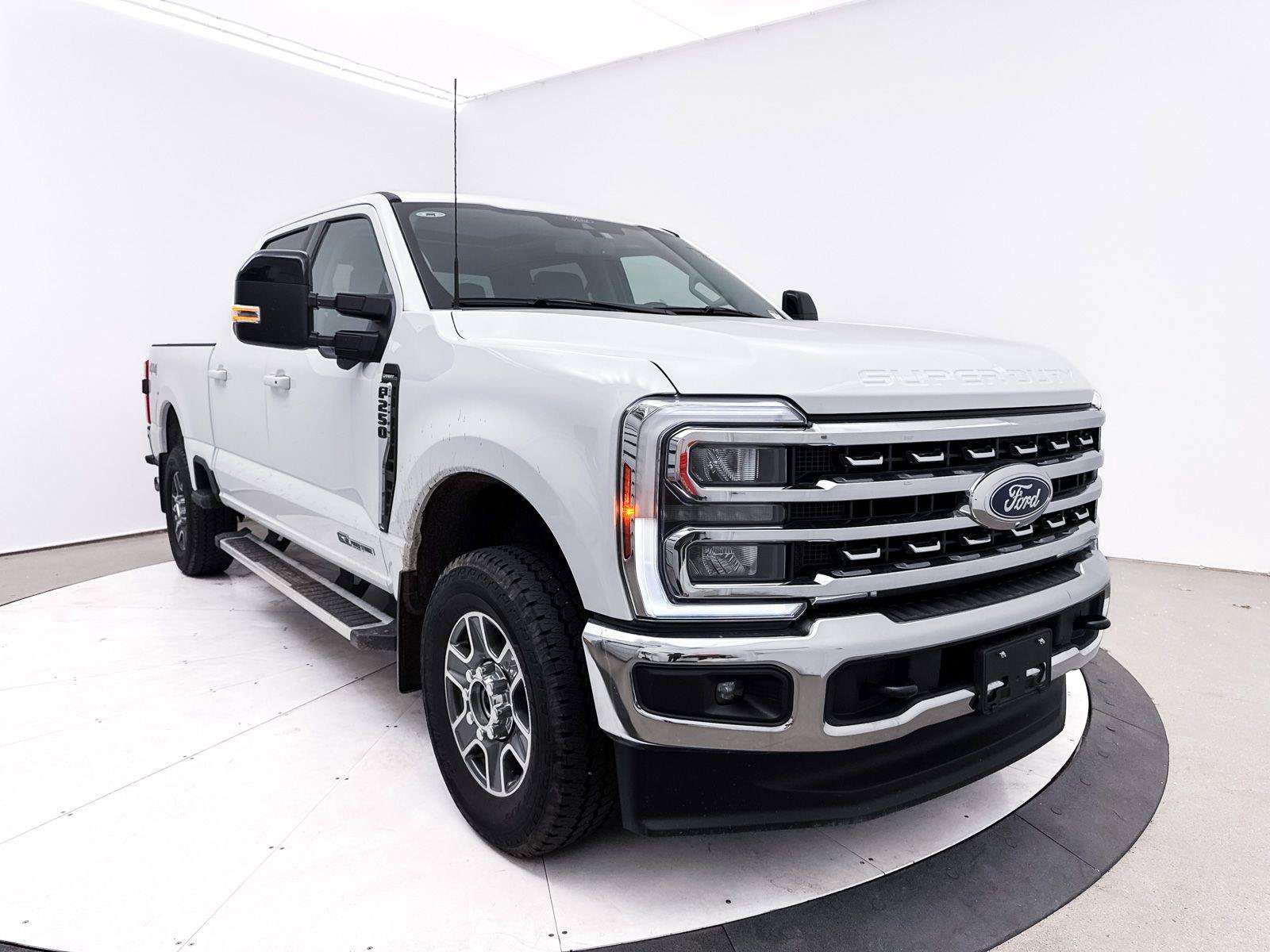 Used 2024 Ford F250 Lariat AWD/4WD image 9