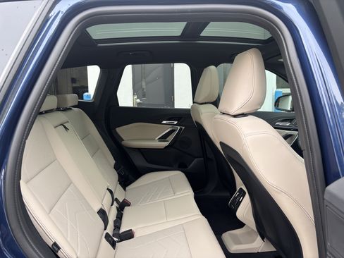 Used 2025 BMW X1 xDrive28i w/ Convenience Package image 32