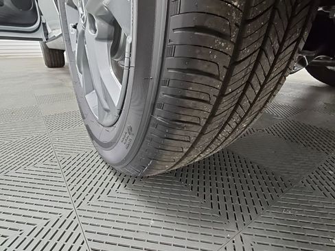 New 2026 Honda HR-V LX image 40