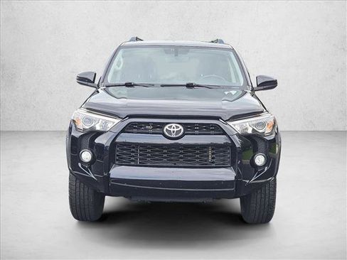 Used 2019 Toyota 4Runner SR5 RWD image 2