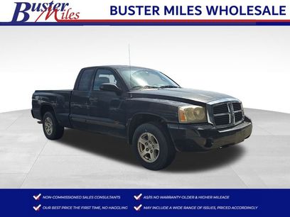 Used 2005 Dodge Dakota SLT
