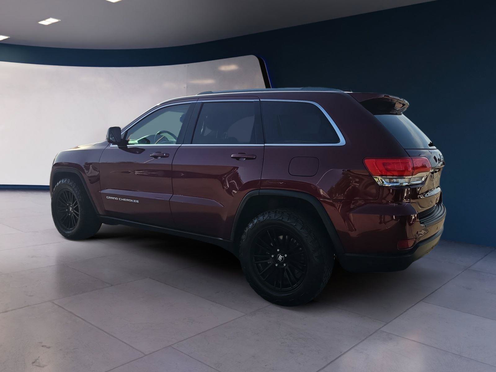 Used 2016 Jeep Grand Cherokee Laredo w/ Quick Order Package 23E RWD image 3
