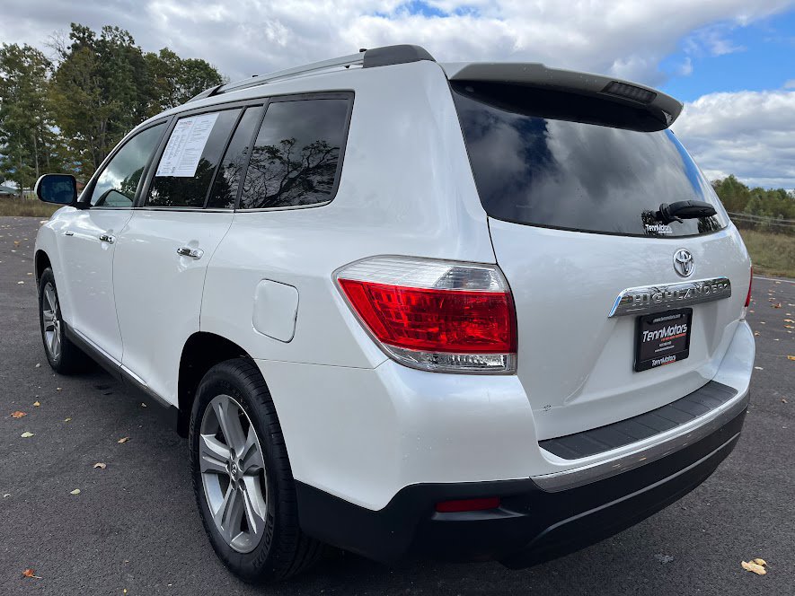 Used 2011 Toyota Highlander Limited w/ Tow Pkg FWD image 35