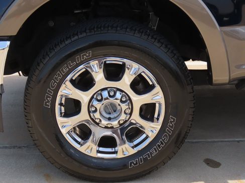 Used 2022 Ford F250 King Ranch w/ King Ranch Ultimate Package AWD/4WD image 6