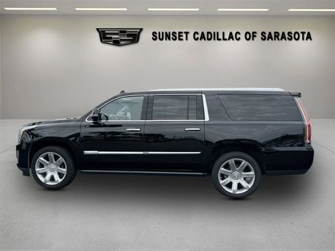 Used 2016 Cadillac Escalade ESV Premium image 6