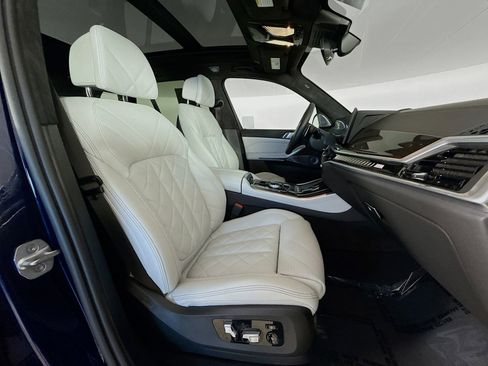 Certified 2024 BMW X5 M60i AWD/4WD image 30