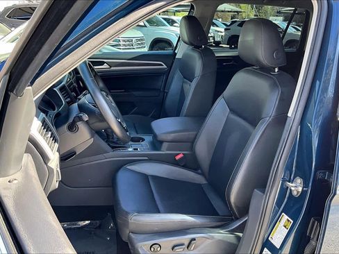 Used 2020 Volkswagen Atlas SE w/ Panoramic Sunroof Package image 9