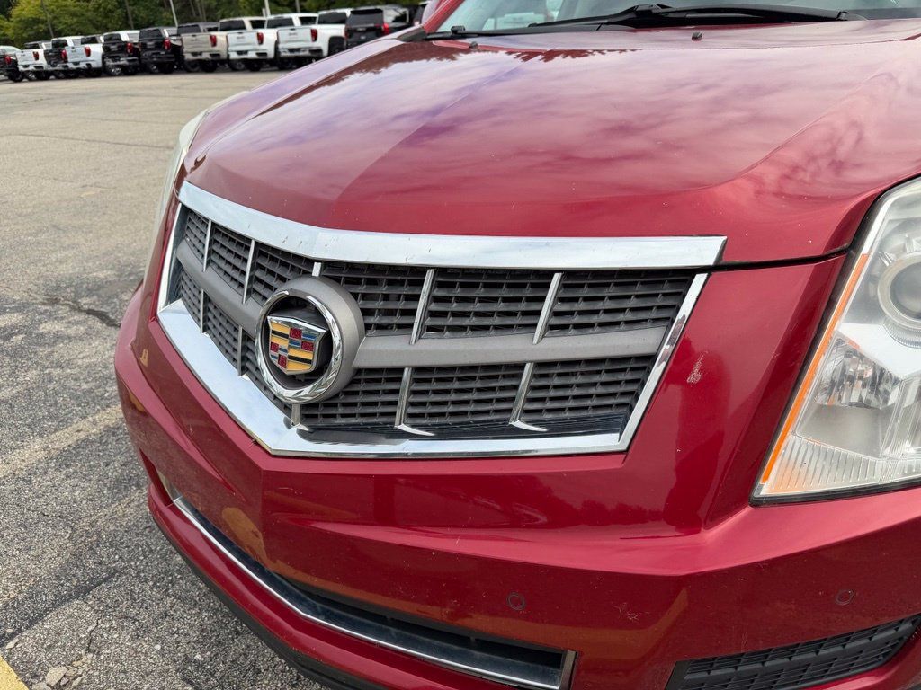 Used 2011 Cadillac SRX Luxury FWD image 10