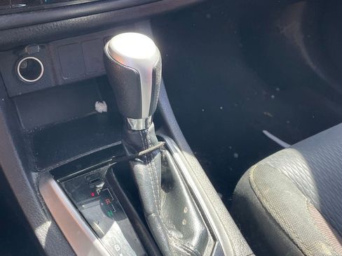 Used 2019 Toyota Corolla LE image 6