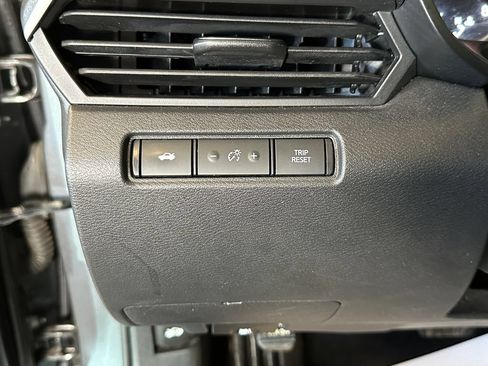 Used 2021 Nissan Altima 2.5 SR FWD image 17