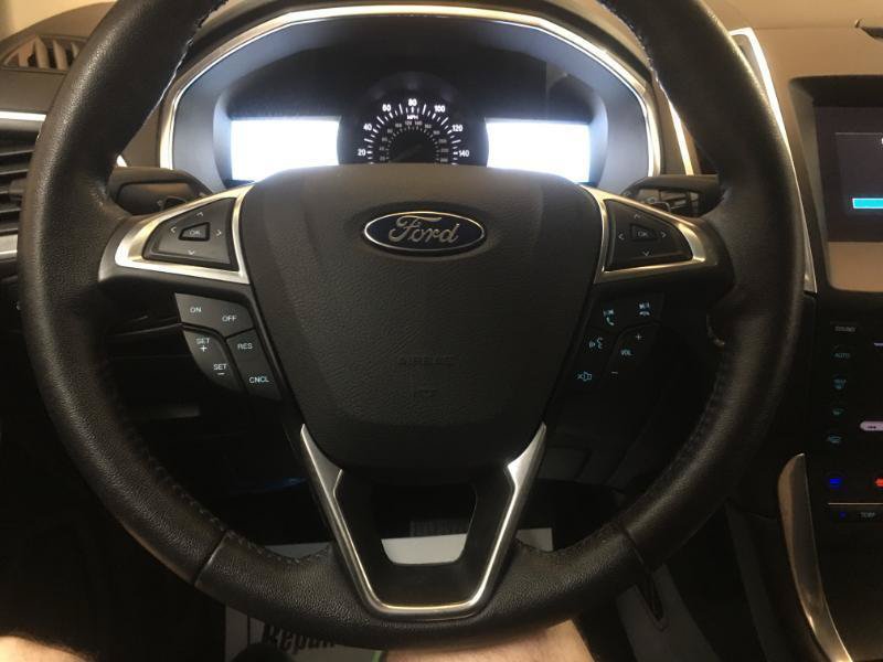 Used 2016 Ford Edge Titanium w/ Equipment Group 301A AWD/4WD image 12