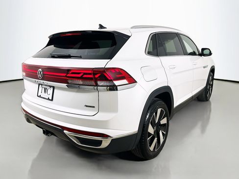 Certified 2025 Volkswagen Atlas Cross Sport SEL AWD/4WD image 5