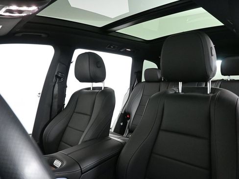 Certified 2025 Mercedes-Benz GLS 450 4MATIC image 5