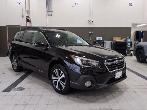 Used 2019 Subaru Outback 3.6R Limited image 1