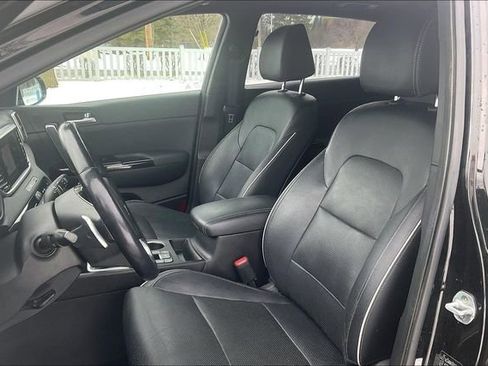 Used 2020 Kia Sportage SX image 25