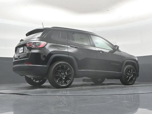 New 2026 Jeep Compass Latitude AWD/4WD image 44