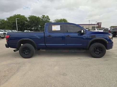Used 2024 Nissan Titan PRO-4X w/ Pro-4x Convenience Package AWD/4WD image 2