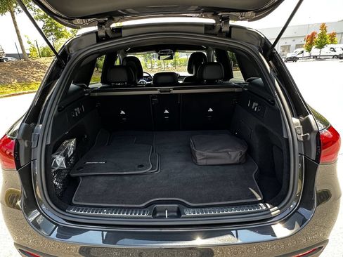 Certified 2025 Mercedes-Benz GLC 350e 4MATIC w/ AMG Line image 21