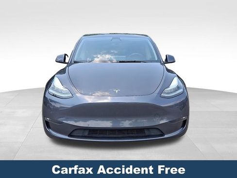 Used 2022 Tesla Model Y Long Range AWD/4WD image 2