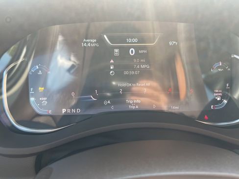Used 2025 RAM 2500 Laramie AWD/4WD image 57
