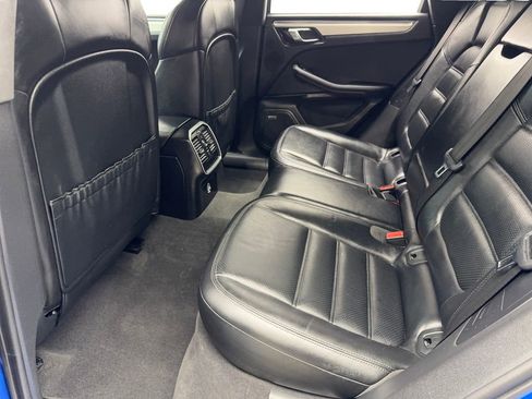 Used 2015 Porsche Macan Turbo image 32