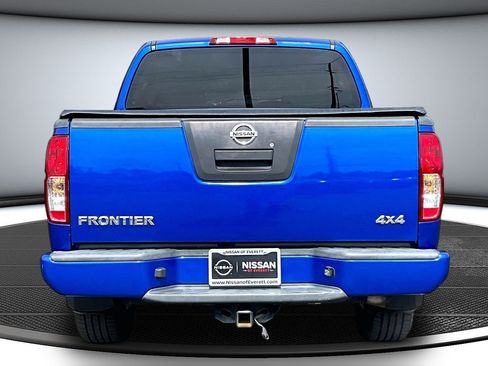 Used 2012 Nissan Frontier SV w/ Sport Appearance Pkg AWD/4WD image 5