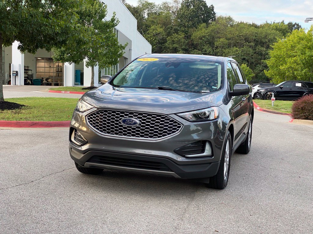 Used 2024 Ford Edge SEL AWD/4WD image 3