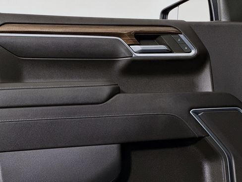 Used 2023 Chevrolet Silverado 1500 RST image 16