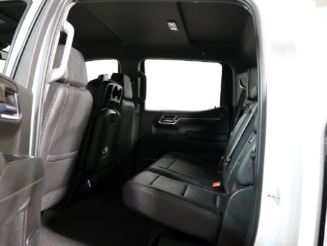 Used 2024 GMC Sierra 1500 SLT AWD/4WD image 16