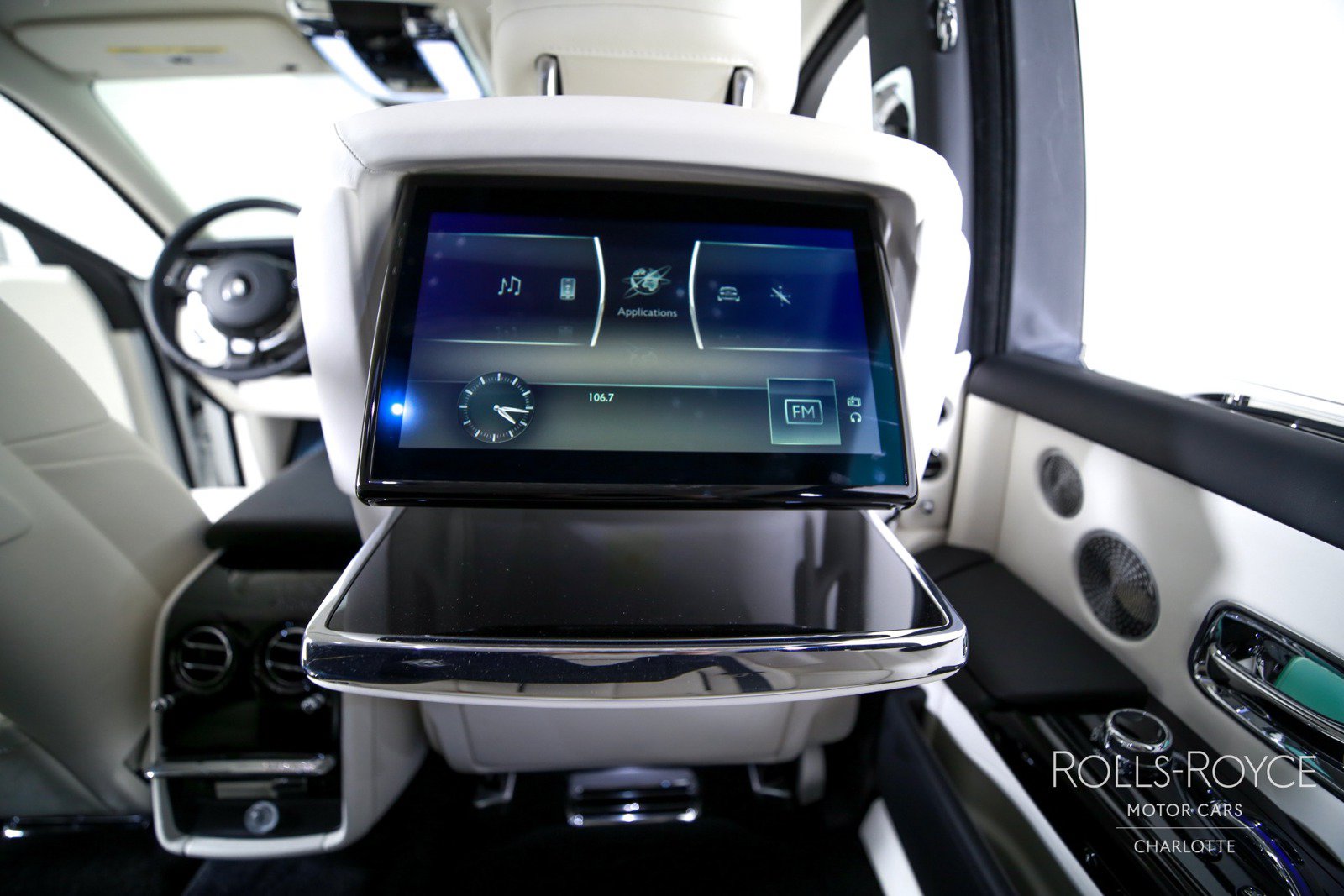 Certified 2024 Rolls-Royce Phantom Sedan RWD image 32