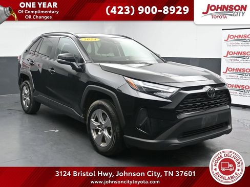 Used 2024 Toyota RAV4 XLE image 1