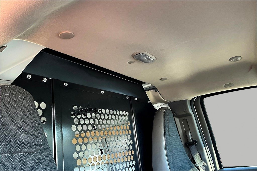 Used 2025 GMC Savana 2500 w/ Driver Convenience Package RWD image 21