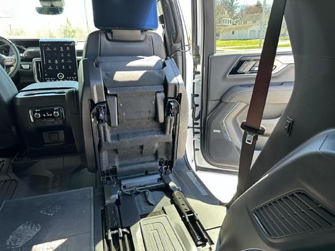 New 2026 GMC Yukon Elevation w/ Elevation Premium Package AWD/4WD image 48