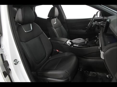Certified 2025 Hyundai Santa Cruz Limited AWD/4WD image 19