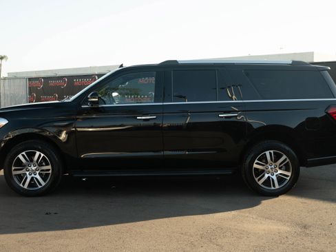 Used 2024 Ford Expedition Max Limited image 4