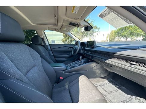 Certified 2023 Honda Accord EX image 18