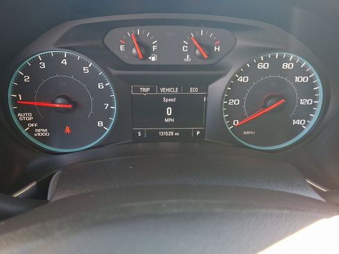 Used 2018 Chevrolet Equinox LT image 19