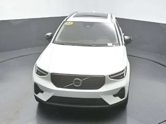 Used 2025 Volvo XC40 B5 Ultra AWD/4WD image 44