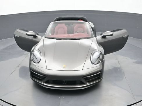Certified 2023 Porsche 911 Targa 4 GTS AWD/4WD image 28