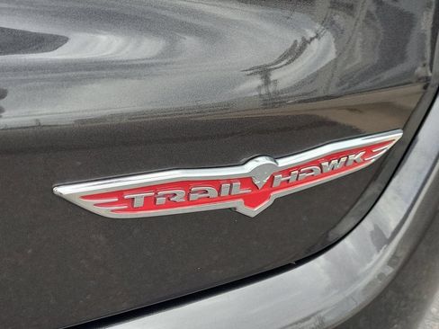 Used 2019 Jeep Compass Trailhawk w/ Cold Weather Group AWD/4WD image 18