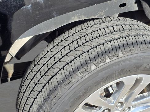 Used 2015 GMC Canyon SLT image 31